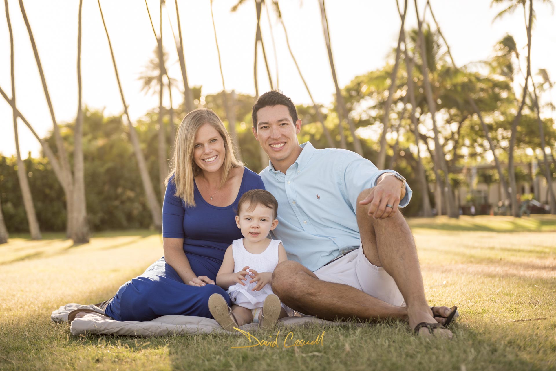 Sunset family portrait photography in Kahala, Oahu